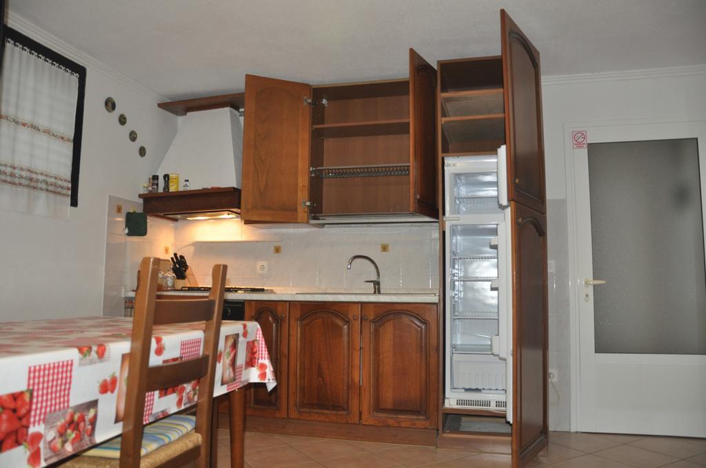 Franko Apartmani Zambratija  Esterno foto