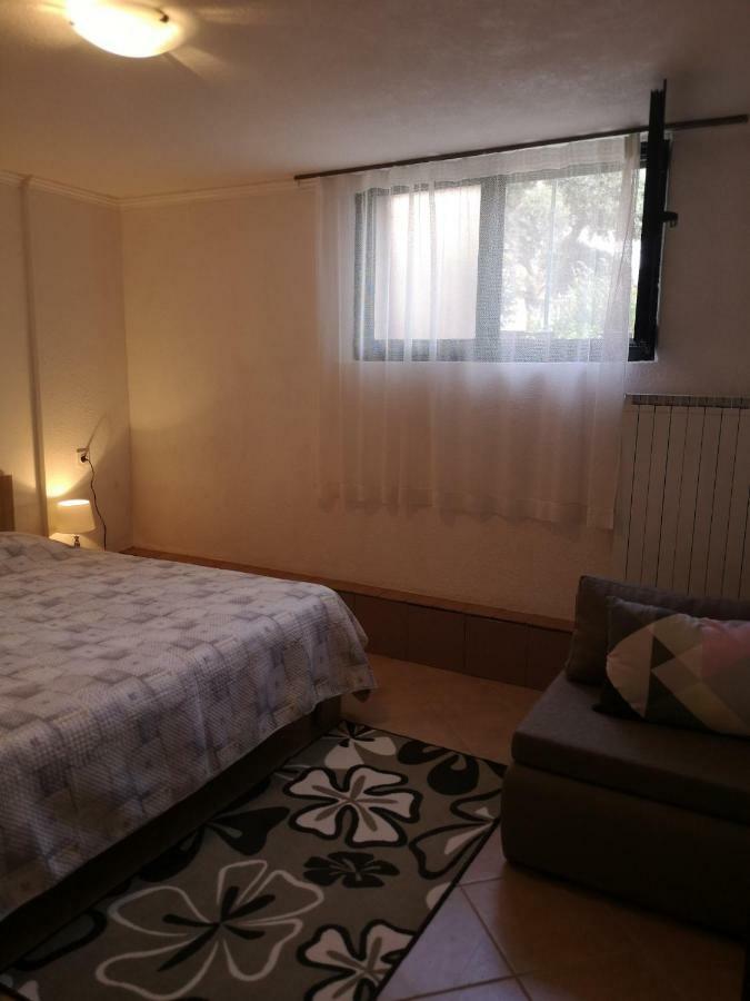 Franko Apartmani Zambratija  Esterno foto